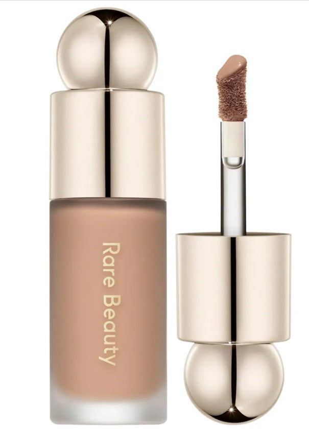 Rare Beauty Contour tono Mellow