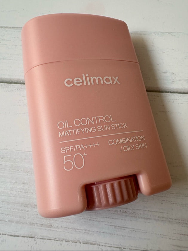 Celimax Oil Control Mattifying Sun Stick ( SPF50+ PA 19 g. )